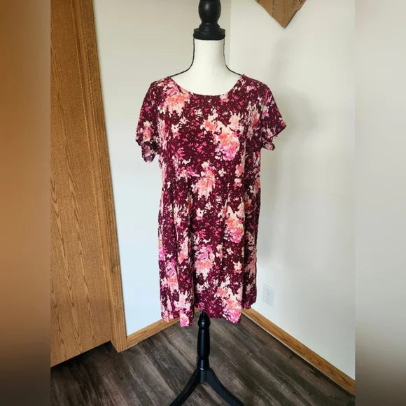 Old Navy Burgundy and Pink Floral Dress - Picture 2 of 6